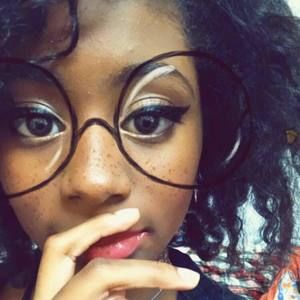 Meet your Posher, Ama